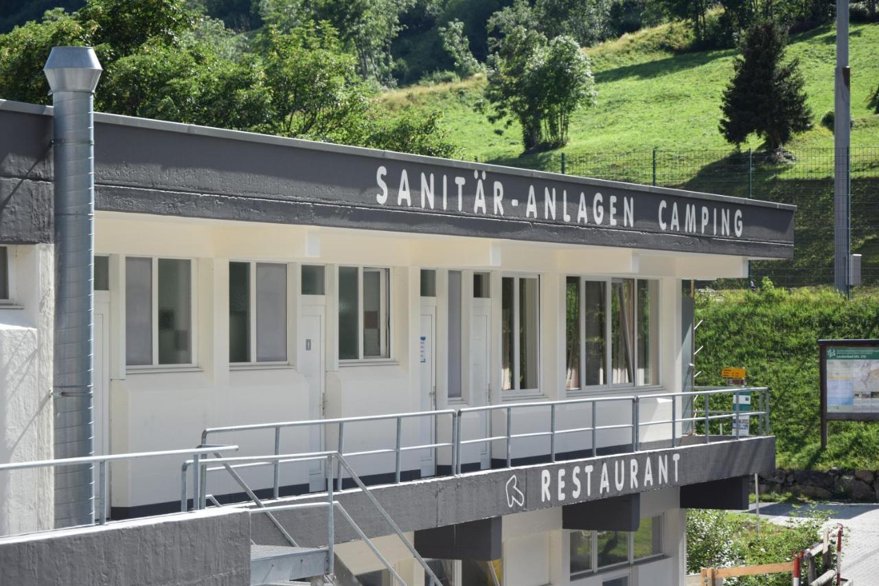 Campingplatz Mit Restaurant & Sportarena Leukerbad Exteriör bild